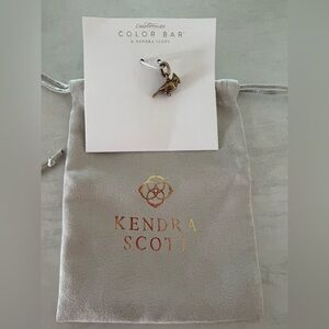 NWT- Kendra Scott Illinois Cardinal Charm